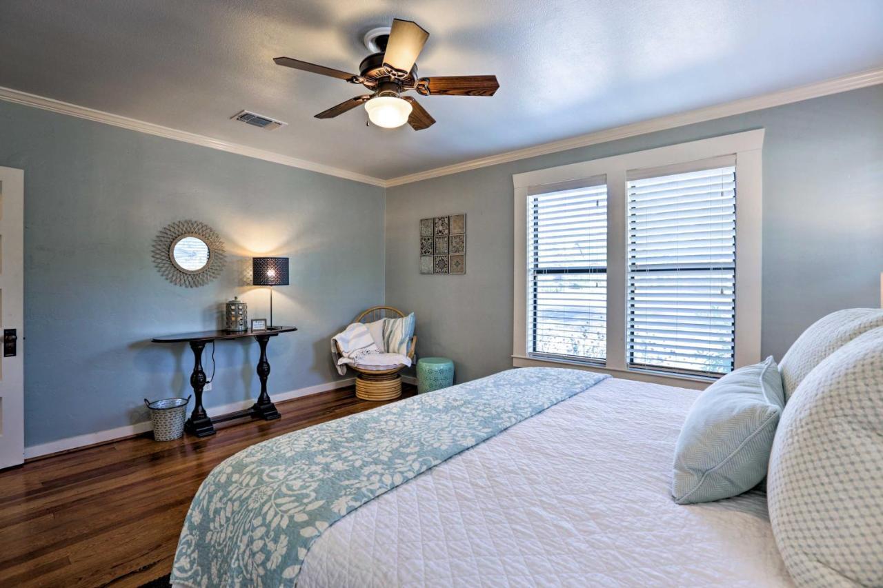 Fredericksburg Cottage With Grill - Walk To Main St! Εξωτερικό φωτογραφία